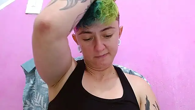 tomboyblue online show from 10.06.25