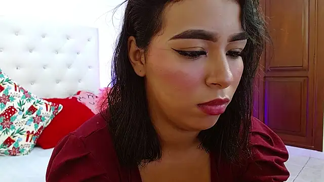 queenie star online show from 12.19.24