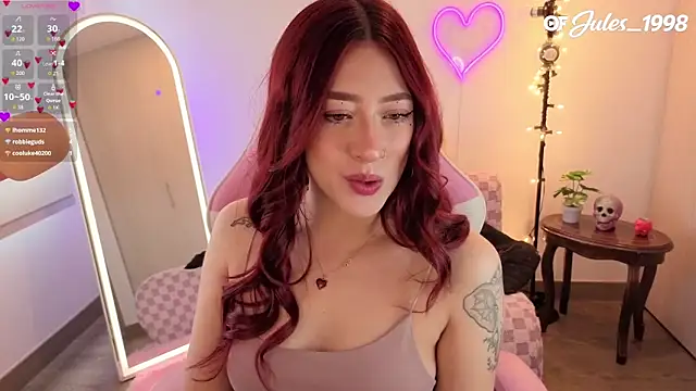 Snapshot of violet_ch chatting on 02.28.26 violet ch online show from 02.28.26