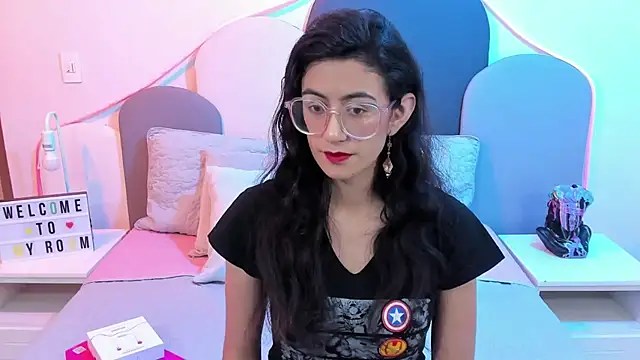 SophieGomez22 online show from 03.06.25