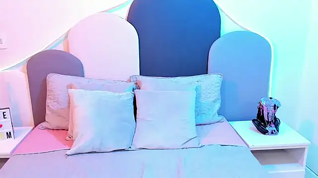 SophieGomez22 online show from 03.08.25