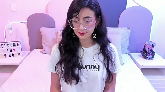 SophieGomez22 online show from 03.15.25