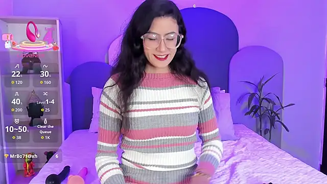 SophieGomez22 online show from 09.14.25