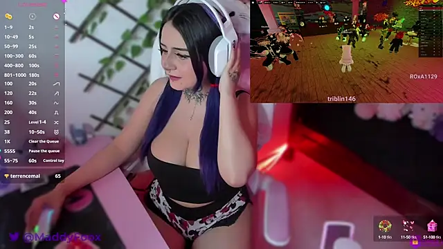 MaddyFooxx online show from 01.14.25