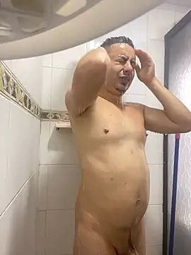 Snapshot of DanielGomez9 chatting on 01.04.25 DanielGomez9 online show from 01.04.25