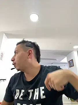 Snapshot of DanielGomez9 chatting on 01.13.25 DanielGomez9 online show from 01.13.25