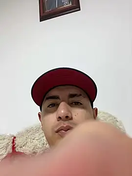 Snapshot of DanielGomez9 chatting on 01.26.25 DanielGomez9 online show from 01.26.25