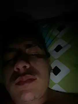 Snapshot of DanielGomez9 chatting on 02.28.25 DanielGomez9 online show from 02.28.25