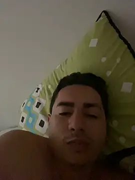 Snapshot of DanielGomez9 chatting on 03.10.25 DanielGomez9 online show from 03.10.25