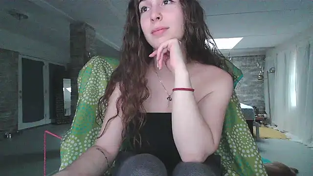 Snapshot of AudyAphrodite chatting on 02.05.25 AudyAphrodite online show from 02.05.25