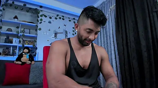 Snapshot of Couple_muscle1 chatting on 09.08.25 Couple muscle1 online show from 09.08.25