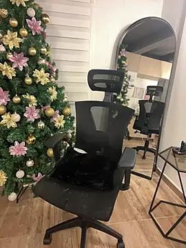 Eva Gonzalez online show from 12.26.24