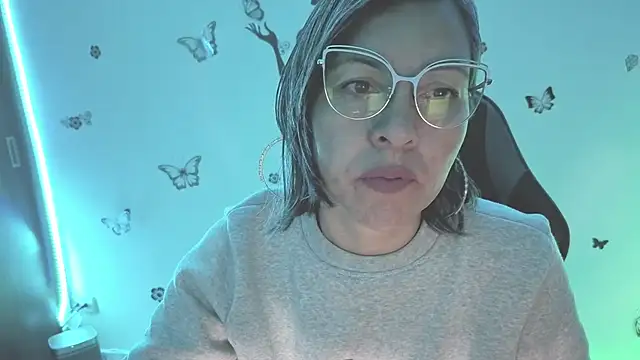 Lady breaks hearts online show from 04.12.26