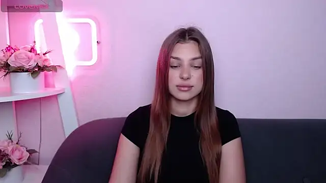 Snapshot of MilanaAngelAs chatting on 06.20.26 MilanaAngelAs online show from 06.20.26