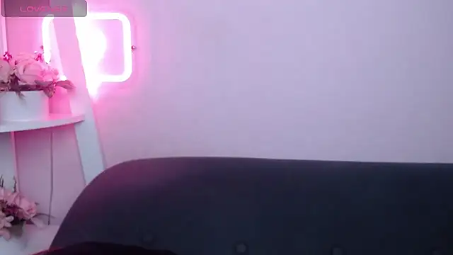 Snapshot of MilanaAngelAs chatting on 07.02.26 MilanaAngelAs online show from 07.02.26