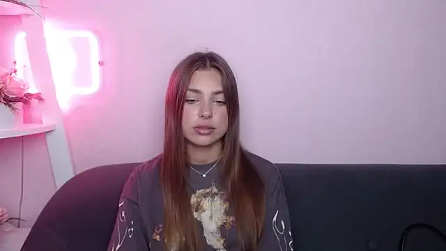 Snapshot of MilanaAngelAs chatting on 07.11.26 MilanaAngelAs online show from 07.11.26