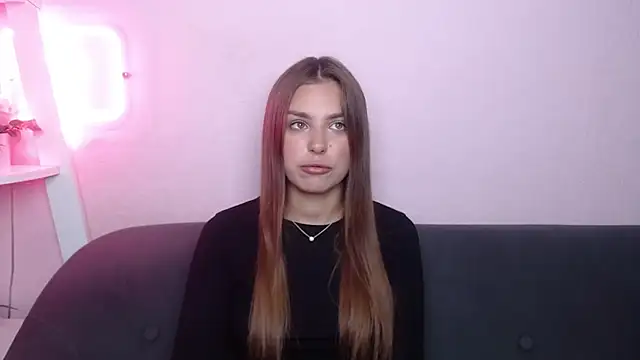 Snapshot of MilanaAngelAs chatting on 07.12.26 MilanaAngelAs online show from 07.12.26