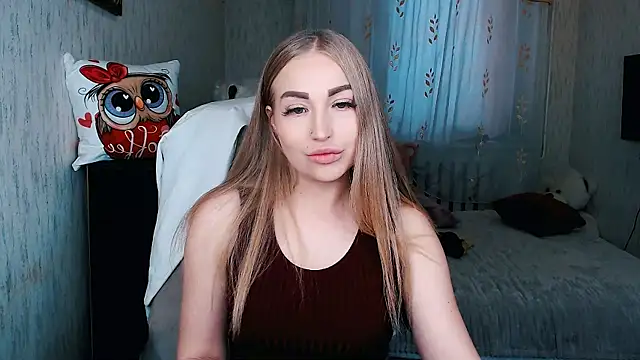 Snapshot of _KittyBoo chatting on 11.19.25 KittyBoo online show from 11.19.25