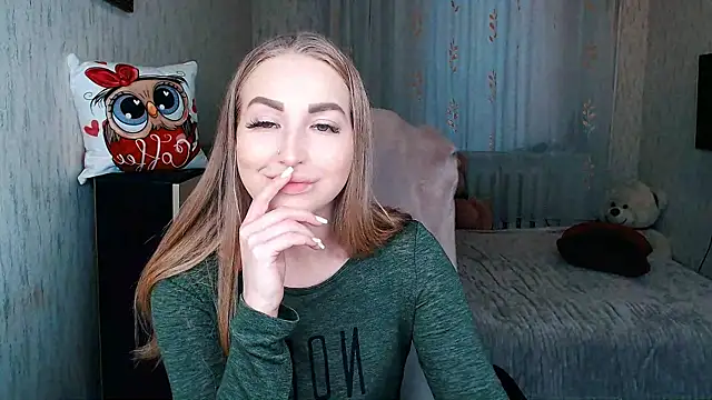 Snapshot of _KittyBoo chatting on 11.23.25 KittyBoo online show from 11.23.25