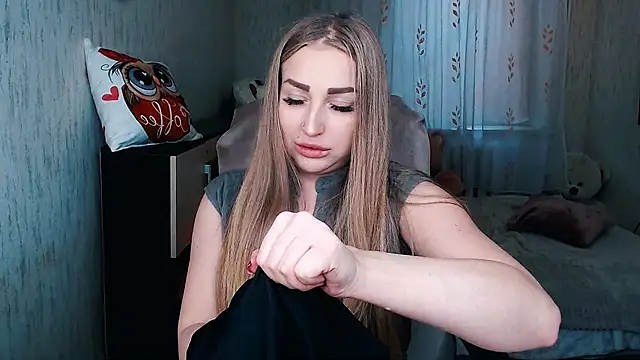 Snapshot of _KittyBoo chatting on 01.06.26 KittyBoo online show from 01.06.26