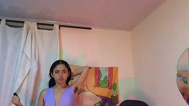 Snapshot of ViolettaSummer chatting on 02.01.25 ViolettaSummer online show from 02.01.25