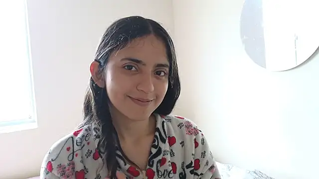 Snapshot of ViolettaSummer chatting on 02.22.25 ViolettaSummer online show from 02.22.25