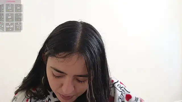 Snapshot of ViolettaSummer chatting on 03.02.25 ViolettaSummer online show from 03.02.25