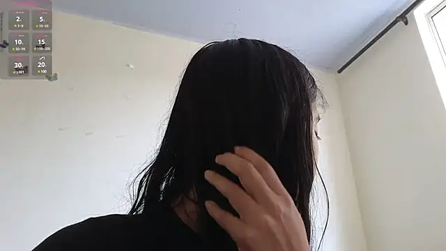 Snapshot of ViolettaSummer chatting on 03.08.25 ViolettaSummer online show from 03.08.25