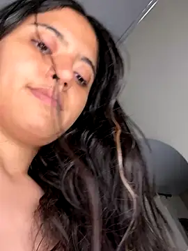 Snapshot of ViolettaSummer chatting on 11.03.25 ViolettaSummer online show from 11.03.25