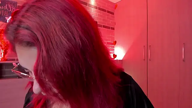 Rousse Collinss online show from 02.07.25