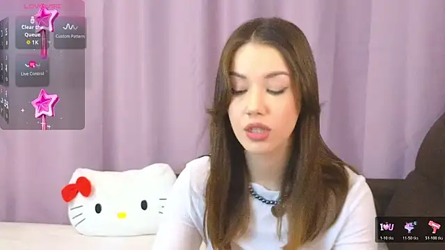 Snapshot of ellie_kramer chatting on 04.06.26 ellie kramer online show from 04.06.26