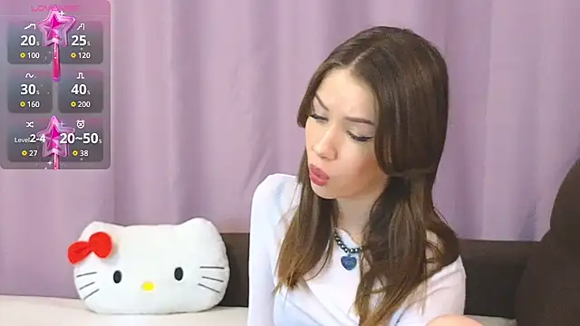 Snapshot of ellie_kramer chatting on 04.08.26 ellie kramer online show from 04.08.26