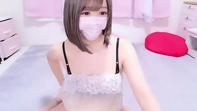 Snapshot of -YU- chatting on 03.23.26 -YU- online show from 03.23.26