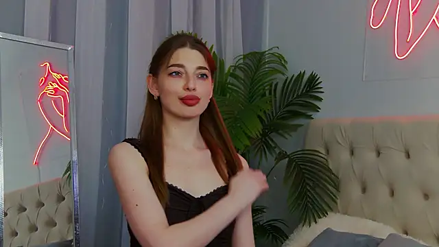 Snapshot of NicoleRosss chatting on 05.27.26 NicoleRosss online show from 05.27.26