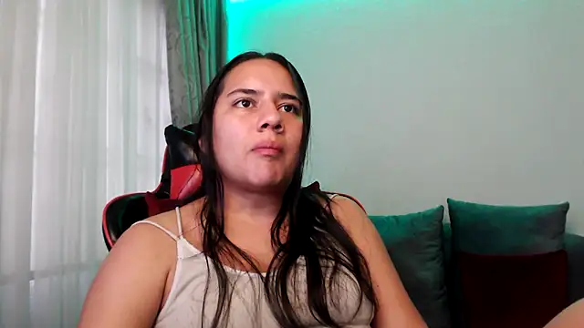 Lexyevans online show from 02.06.25