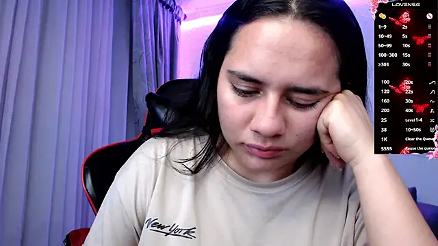 Lexyevans online show from 02.14.25