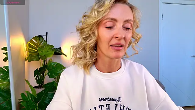 sexuallycorrecte online show from 05.25.26