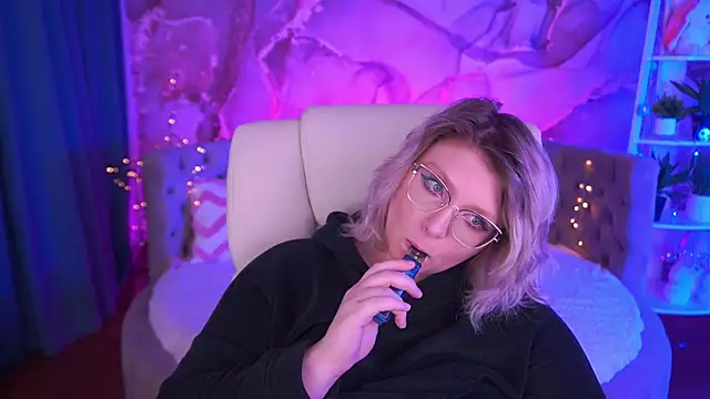 CoolTatis online show from 12.20.25