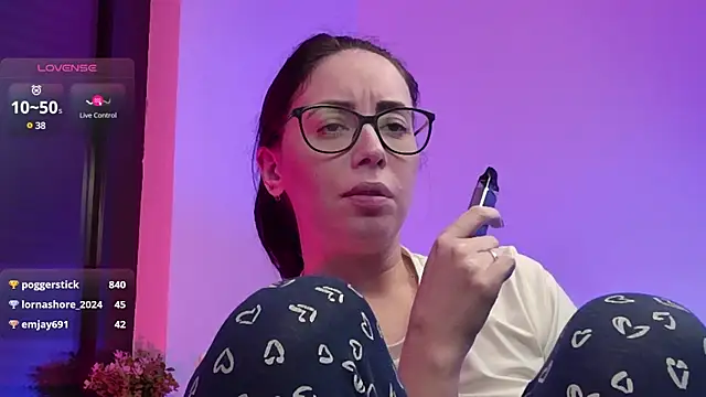 Snapshot of RitaSonnet chatting on 01.09.25 RitaSonnet online show from 01.09.25