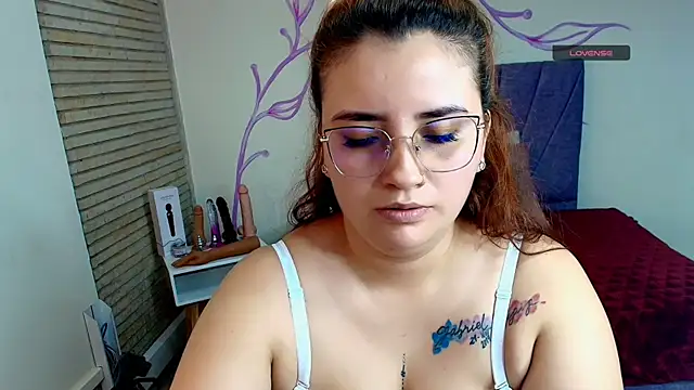 Snapshot of ZaraNolimits_ chatting on 12.02.24 ZaraNolimits online show from 12.02.24
