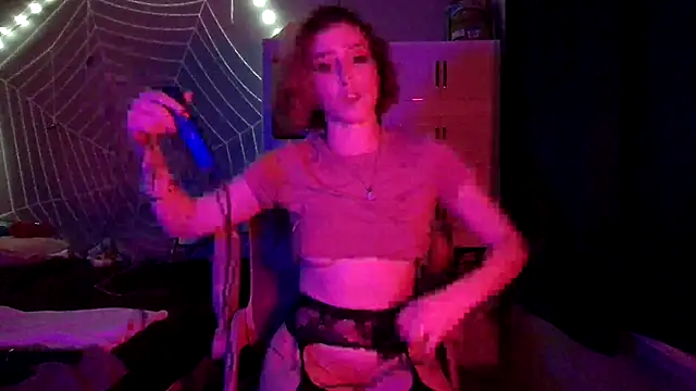 Snapshot of beaubrookeent chatting on 11.13.25 beaubrookeent online show from 11.13.25