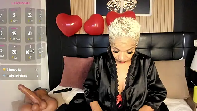 Snapshot of summer_night_ chatting on 02.19.25 summer night  online show from 02.19.25