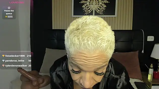 Snapshot of summer_night_ chatting on 02.27.25 summer night  online show from 02.27.25