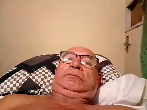 Snapshot of sincuenton24cmts chatting on 09.15.25 sincuenton24cmts online show from 09.15.25