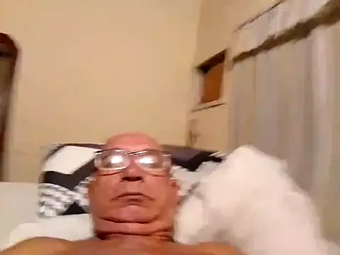 Snapshot of sincuenton24cmts chatting on 10.10.25 sincuenton24cmts online show from 10.10.25