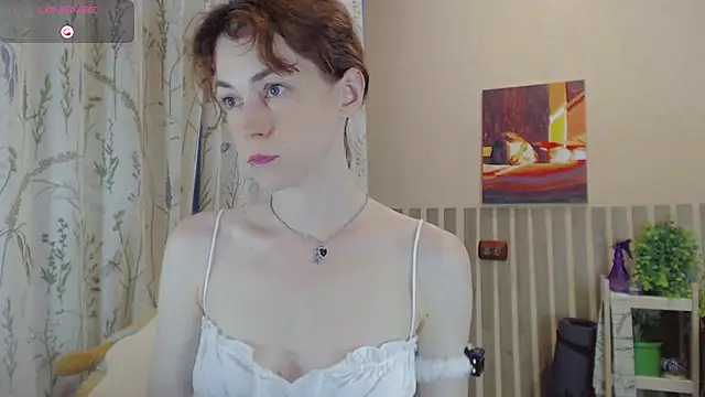 Snapshot of Amina_Barbarian chatting on 07.26.26 Amina Barbarian online show from 07.26.26