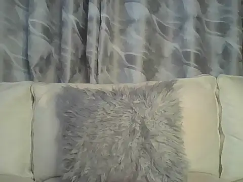 Snapshot of Chocolate_queen2 chatting on 12.18.24 Chocolate queen2 online show from 12.18.24