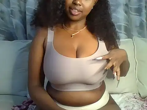 Snapshot of Chocolate_queen2 chatting on 01.17.25 Chocolate queen2 online show from 01.17.25