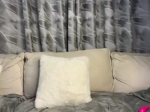 Snapshot of Chocolate_queen2 chatting on 10.21.25 Chocolate queen2 online show from 10.21.25