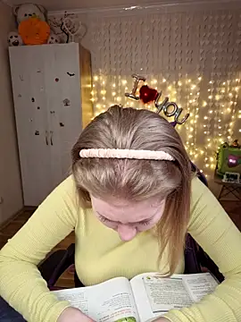 D0nna  online show from 03.10.26